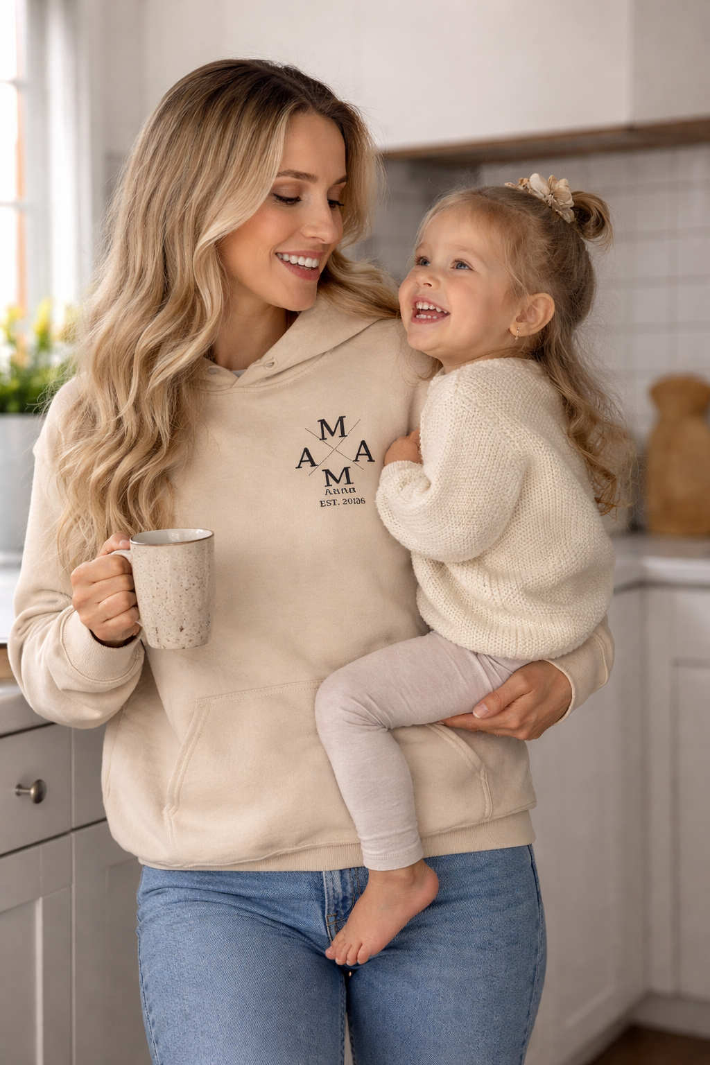 Hoodie „MAMA – Personalisiert“
